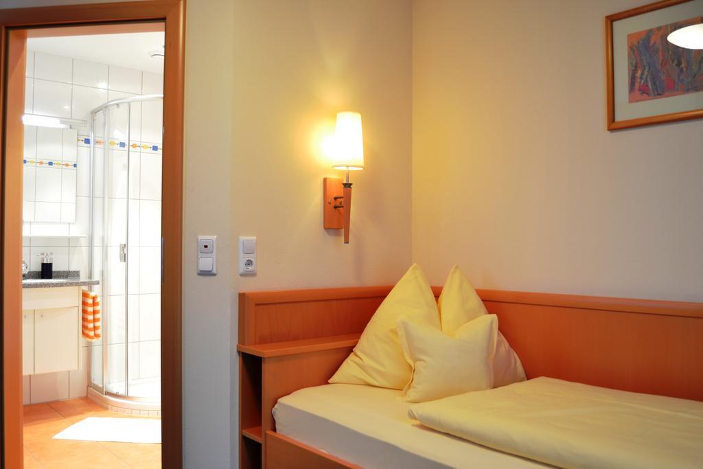 Pension Elisabeth Russbach am Pass Gschütt Exteriér fotografie
