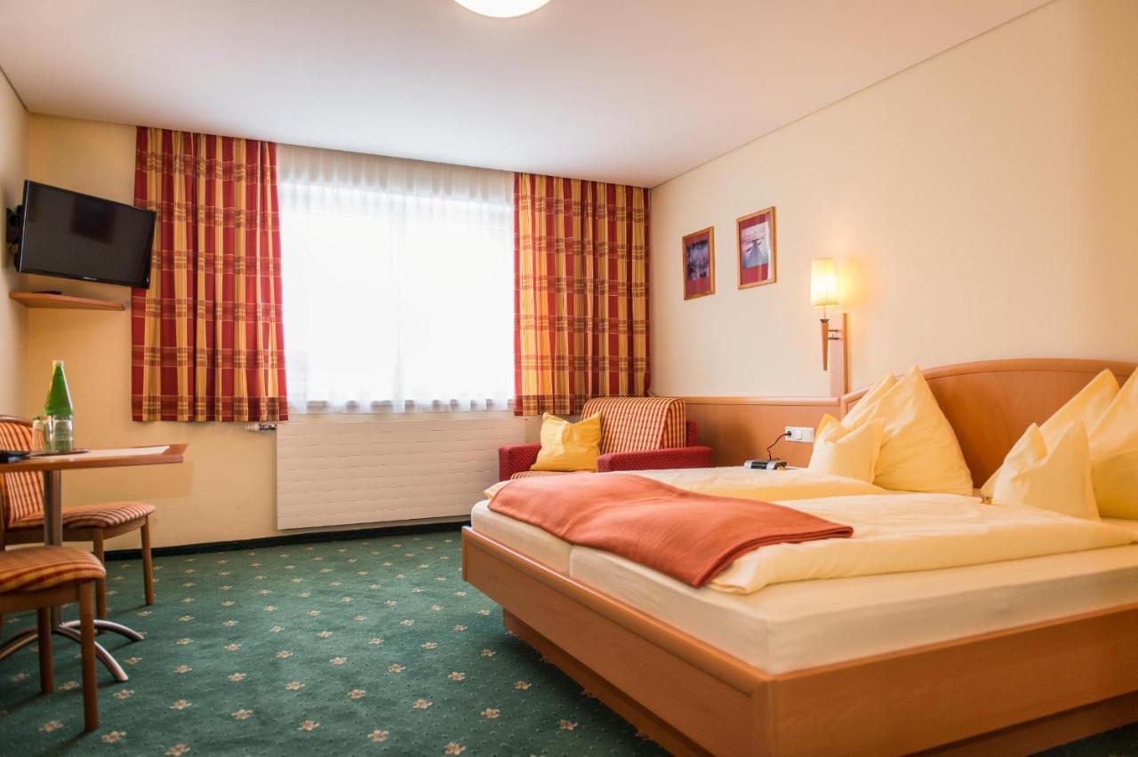 Pension Elisabeth Russbach am Pass Gschütt Pokoj fotografie